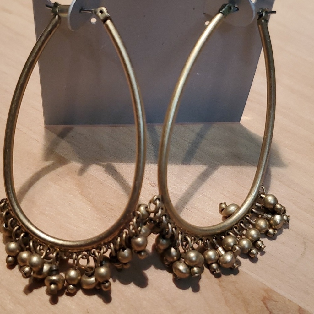 ❎️ NIB KENNETH COLE EARRINGS - Picture 7 of 7
